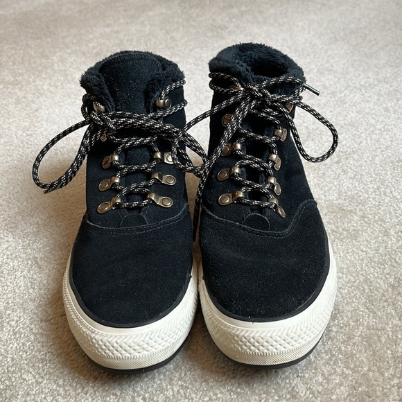 Converse US WOMENS 10 black suede hi-top sneaker - Picture 2 of 6
